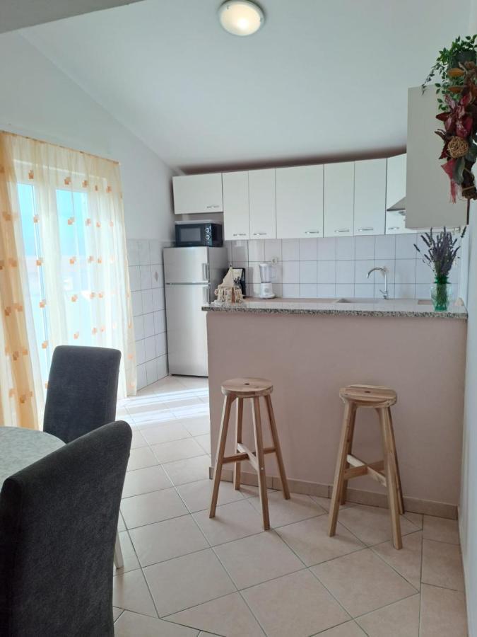 Apartment Ema